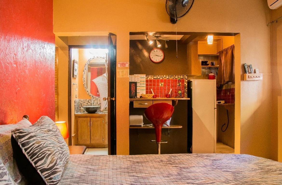 One32 Guest House 킹스톤 외부 사진