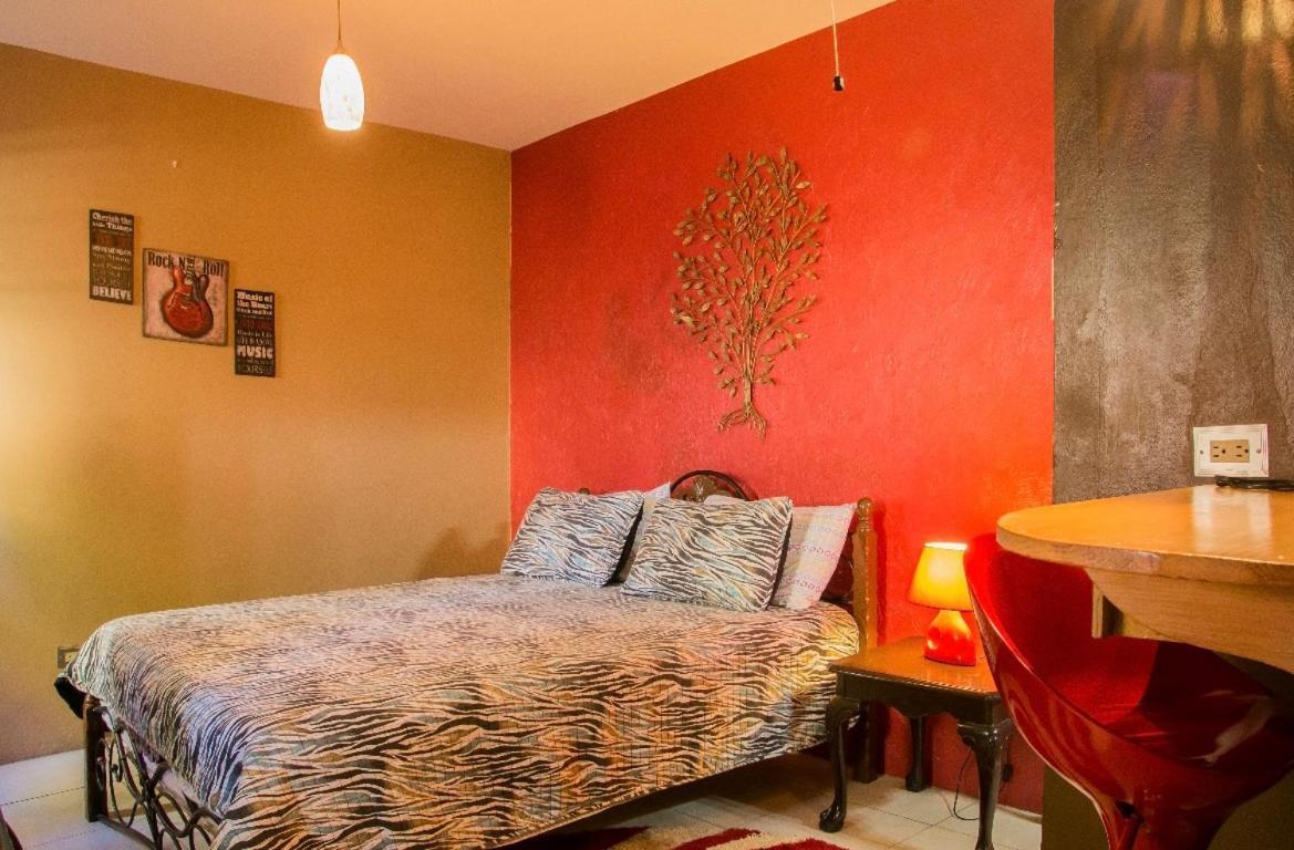 One32 Guest House 킹스톤 외부 사진